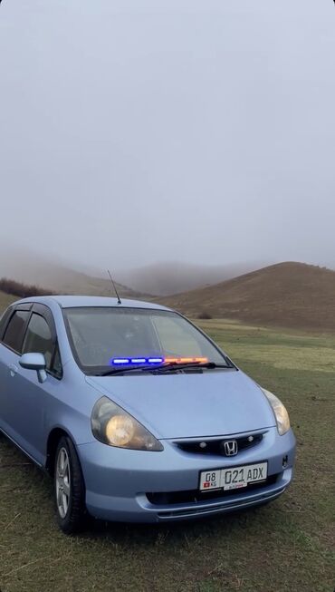 купить машину москвич: Honda Fit: 2003 г., 1.3 л, Автомат, Бензин, Хетчбек