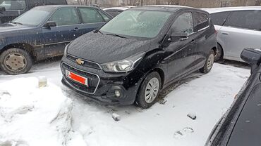 авто из: Chevrolet Spark: 2017 г., 1 л, Автомат, Бензин