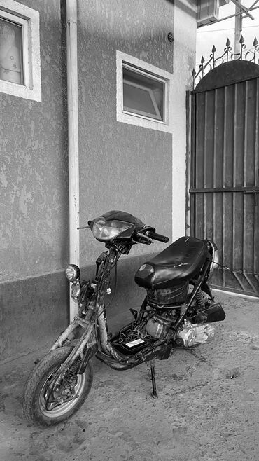 Скутеры: Продаю скутер 🛵 НА ХОДУ!!! Поворотники, сигналка, фары всё работает at lalafo.kg Скутеры: Продаю скутер 🛵 НА ХОДУ!!! Поворотники, сигналка, фары всё работает