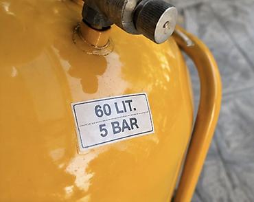 Оборудование для мойки: DOKA Italy istehsalı 60 litrlik köpük aparatı satılır. 5 bar təzyiq — 5
