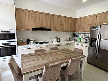 терассой: 3 комнаты, 136 м², Бишкек Парк ТРЦ Элитка, 2 этаж, Дизайнерский ремонт — 7