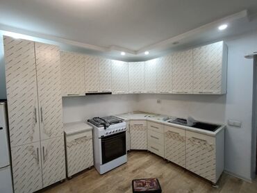 Кухонные гарнитуры: Классика жанакорейский акрил