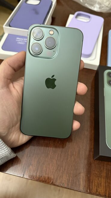 Apple iPhone: IPhone 13 Pro, 128 GB, Alpine Green, Simsiz şarj, Face ID