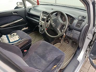 Honda: Honda Stream: 2001 г., Минивэн — 4