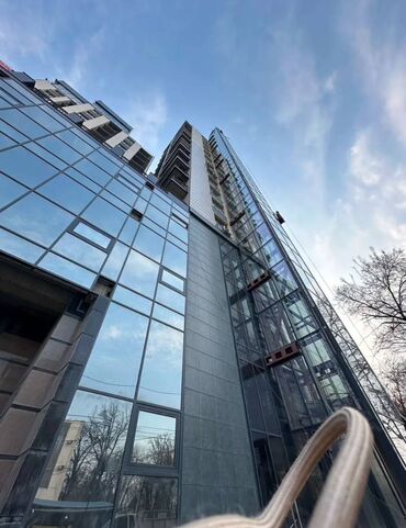 срочно продаётся 1 комнатная квартира в районе ошского рынка по улице кенсуйская: 1 комната, 48 м², Элитка, 10 этаж