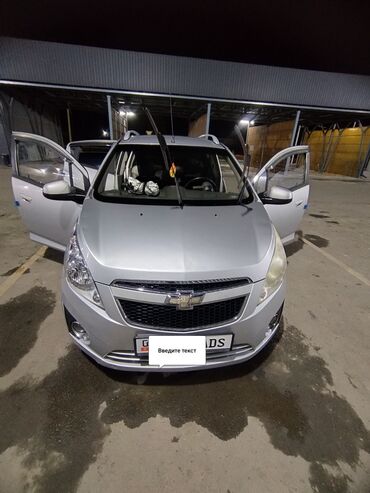 купить трактор мтз 82 бу в москве: Chevrolet Spark: 2010 г., 1 л, Автомат, Бензин, Хетчбек