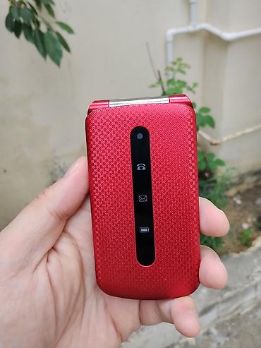 Техника и электроника: TeXet qapaqlı mobil telefon – qırmızı rəng Xüsusiyyətlər: - Qapaqlı — 2
