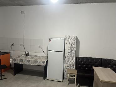 Коммерциялык мүлк: Ижарага Толугу менен кеңсе: 500 м², Турак үйдө, Биринчи катар — 6