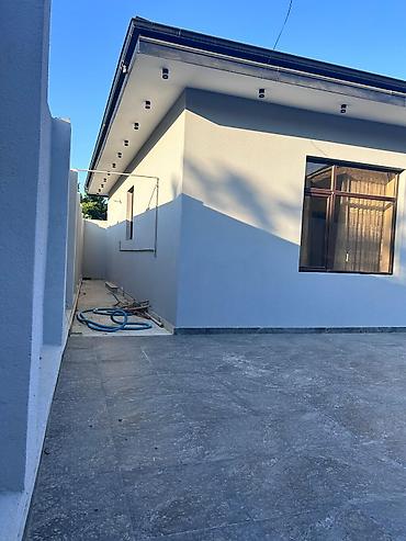 aşağda: 3 otaqlı, 150 kv. m, Yeni təmirli — 2