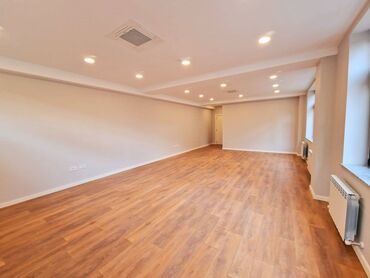 Ofislər: Nəsimi rayonu, Həsən Əliyev küçəsi (köhnə İnqilab), biznes mərkəzin — 7