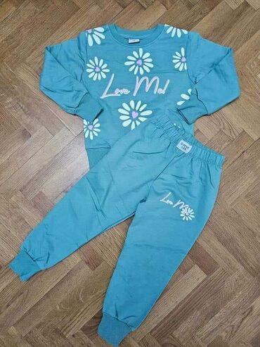 Ostale dečije stvari: Prelepe trenerke za devojčice NOVO 2700 Do 10 idu Pitati za dostupne — 13