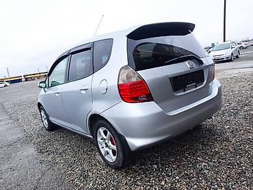 будка токмок: Honda Fit: 2002 г., 1.5 л, Автомат, Бензин, Хэтчбэк — 3