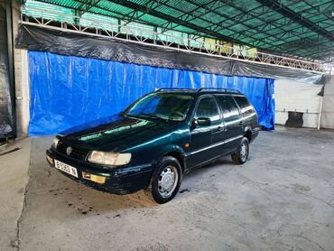 Volkswagen: Volkswagen Passat: 1994 г., 2 л, Механика, Бензин, Универсал