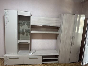 дешевая мягкая мебель: Комплект мягкой мебели, Б/у, Самовывоз, цвет - Бежевый