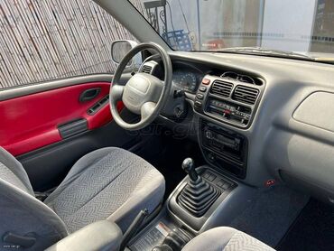 Suzuki: Suzuki Grand Vitara: 1.6 l. | 2001 έ. 265000 km. SUV/4x4 — 2