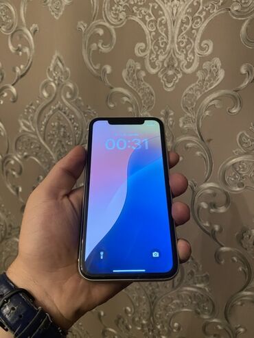 Apple iPhone: IPhone 11, 128 GB, Ağ, Face ID