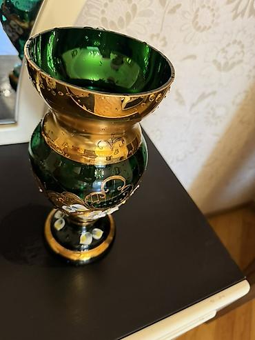 Vazalar: Bir vaza, Bogem şüşəsi — 3