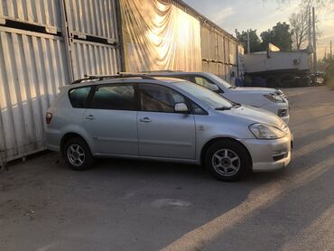 спринтер правый руль: Toyota Avensis Verso: 2005 г., 2 л, Механика, Дизель, Минивэн