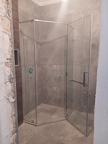 Duş kabinaları, arakəsmələr: Yeni Arakəsmə, Künc üçün, Ödənişli çatdırılma — 22