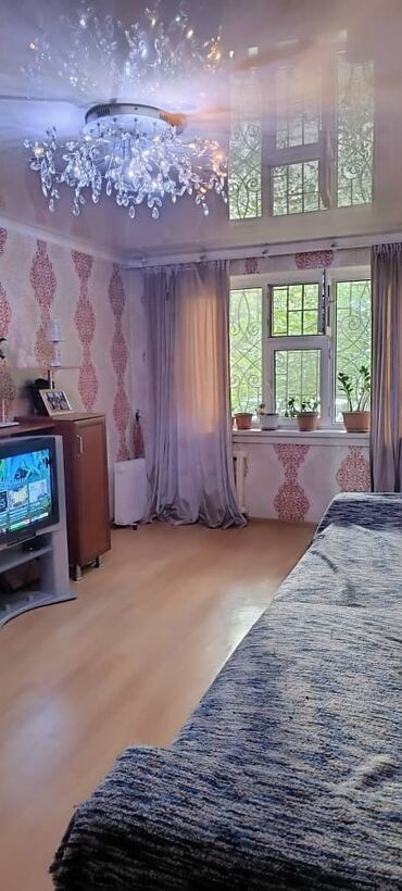 мелкий ремонт квартир: 3 комнаты, 67 м², 104 серия, 1 этаж, Косметический ремонт
