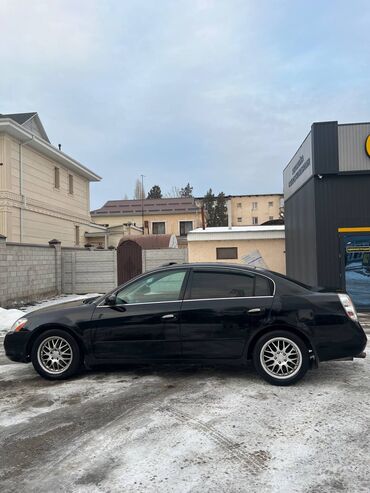 nisan altima: Nissan Altima: 2002 г., 2.3 л, Типтроник, Бензин, Седан