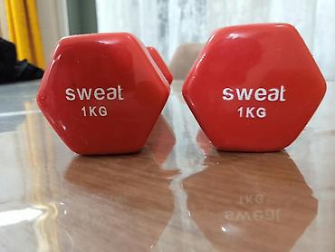 idman alət: Məhsul: Sweat brendi vinil örtüklü dumbbell dəsti - Çəki: 1 kq (hər — 2