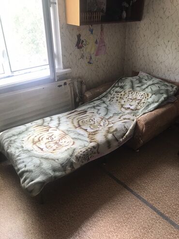 раритет мебель: Продаю! Диван раскладной,шкаф,трюмо 
Самовывоз!