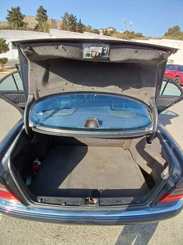 Mercedes-Benz: Mercedes-Benz E-Class: 2.8 l | 1998 il Sedan — 12