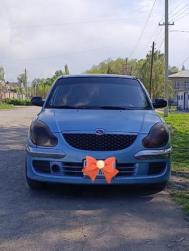 Daihatsu Sirion: 2003 г., 1 л, Механика, Бензин, Хэтчбэк at lalafo.kg Daihatsu Sirion: 2003 г., 1 л, Механика, Бензин, Хэтчбэк