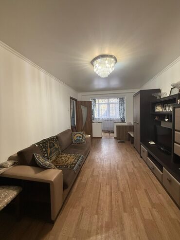 Продажа квартир: 3 комнаты, 58 м², 104 серия, 1 этаж, Косметический ремонт