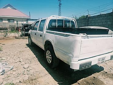 pickup: Isuzu Pickup: 2012 г., 2.4 л, Механика, Дизель, Пикап — 6