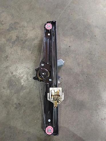 navoj: PREDNJI LEVI PODIZAC STAKLA FIAT 500 L | Fiat 500L prednji levi — 1