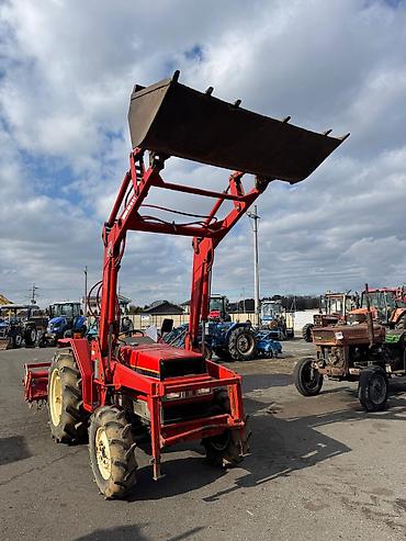 Мини-тракторы YANMAR: Японский мини трактор Янмар FX285. 4/х цилиндровый мощный трактор — 2