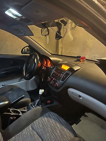 Kia: Kia Ceed: 1.4 l | 2009 il Hetçbek — 15