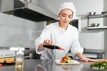 Əməkdaş axtarışı (vakansiyalar): Ofisiant tələb olunur, Restoran, İstənilən yaş, 3-5 illik təcrübə — 2