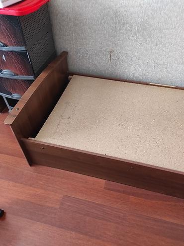 matras islenmis: İşlənmiş, Təknəfərlik çarpayı, Bazasız, Matrassız, Siyirməsiz — 3