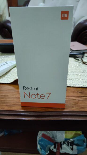 Elektronika: Xiaomi Redmi 7 | 64 GB | bоја - Crvena