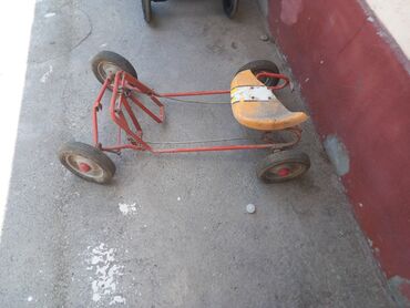 Игрушки: Продаю кузов от детской машины ссср цена за всё — 6