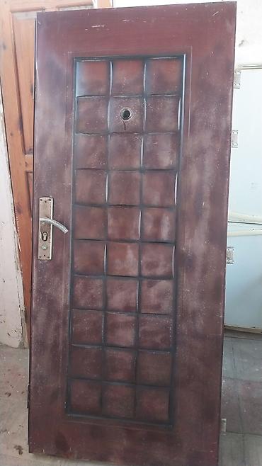 Dəmir giriş qapısı - Material: tam metal konstruksiya, gücləndirilmiş