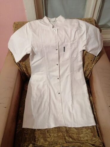 Tibbi geyim: Salam Aleykum Kişi və Qadın üçün Xalatlar satılır az işlənmiş Təzədən — 22