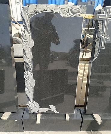 Мраморные и гранитные работы: Гранитные памятники - Изготовление памятников из цельного — 20