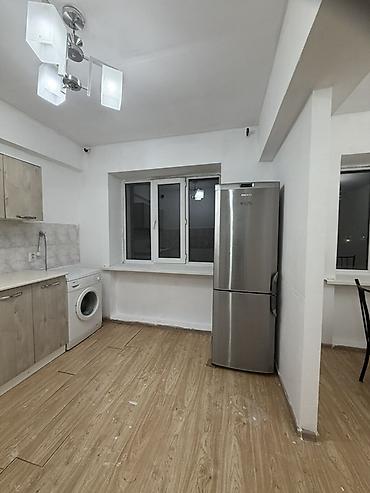 4 комнотная квартира: 1 комната, 23 м², Малосемейка, 4 этаж, Косметический ремонт — 8