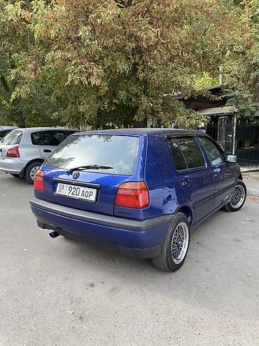 Volkswagen: Volkswagen Golf: 1994 г., 1.6 л, Механика, Бензин, Хэтчбэк — 2