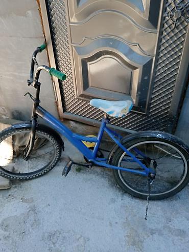 20 dyumlu velosiped: Uşaq velosipedi - Ölçü: təxminən 20" təkərlər - Rəng: mavi gövdə — 2