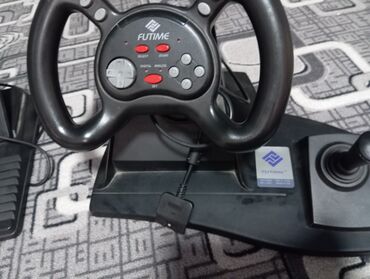 продаю связи с переездом: Игровой руль FUTIME с педалями и отдельным рычагом переключения at lalafo.kg продаю связи с переездом: Игровой руль FUTIME с педалями и отдельным рычагом переключения