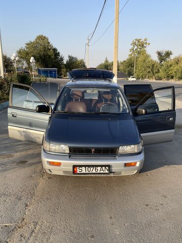 шины 12 20: Mitsubishi Space Wagon: 1994 г., 2 л, Механика, Бензин, Минивэн