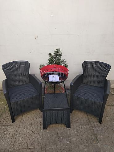 Setovi stolova i stolica: Baštenski set + roštilj na ugalj - Dva prostrana naslonska stolca od — 1