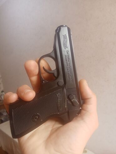 Nərdlər: Carl Walther GmbH tərəfindən istehsal olunan Walther PPK/S airsoft