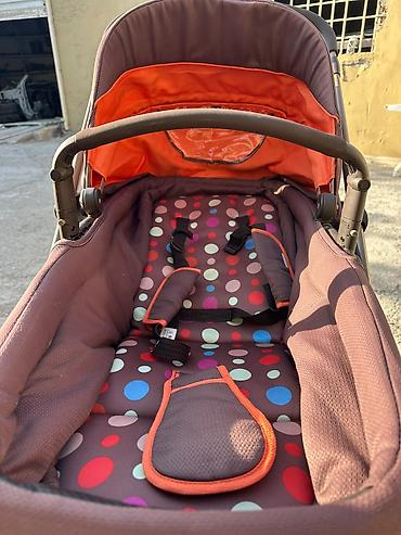 Goodbaby uşaq arabası - Rəng: qəhvəyi narıncı detallarla, oturacaqda