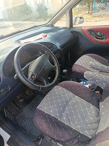 чанган юни с: Seat Alhambra: 1998 г., 2 л, Минивэн — 5